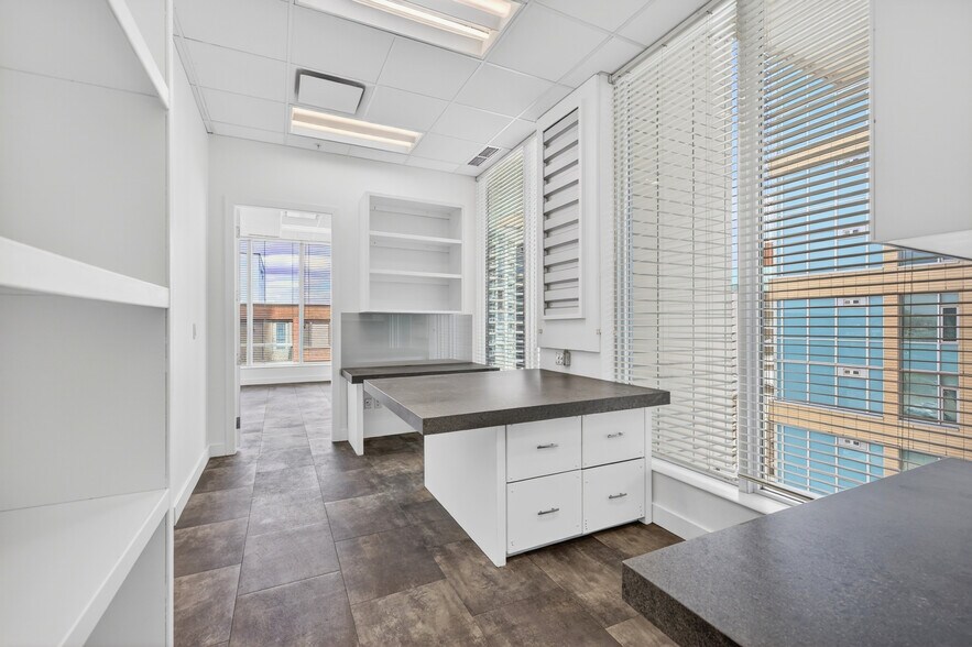 More Photos Of 888 4th Ave SW, Calgary Office For Sale