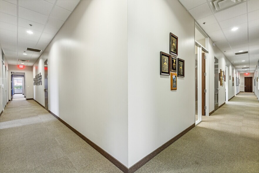 More Photos Of 3915 Mcdermott Rd, Plano Storefront Retail Office For Lease