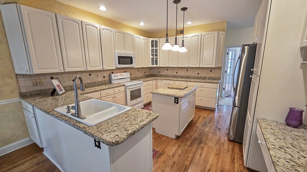 More Photos Of 401 Edgemoor Rd, Wilmington Specialty For Sale