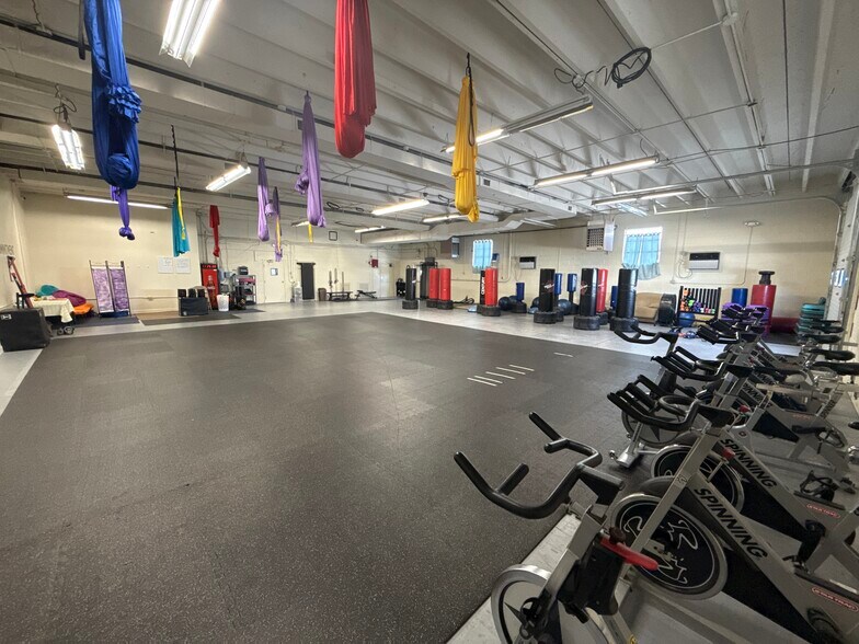 More Photos Of 1045 Hummel Ave, Lemoyne Industrial For Sale