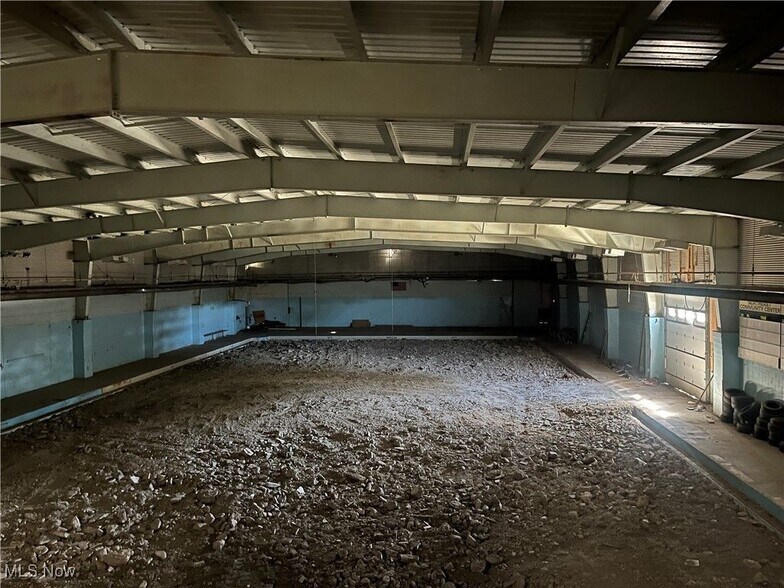 More Photos Of 2600 25th St, Canton Specialty For Lease