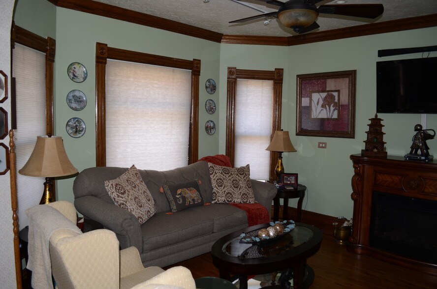More Photos Of 22 High Rd, Cary Office Residential For Sale