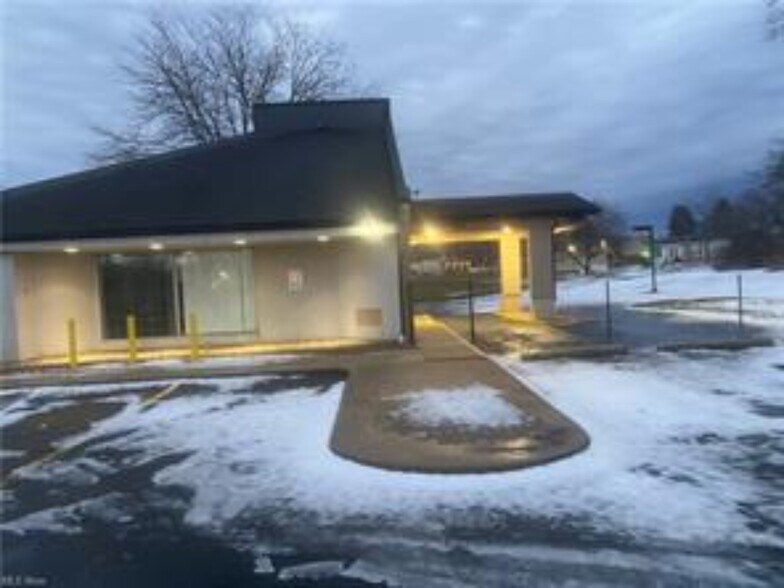 More Photos Of 46635 Y And O Rd, East Liverpool Bank For Sale