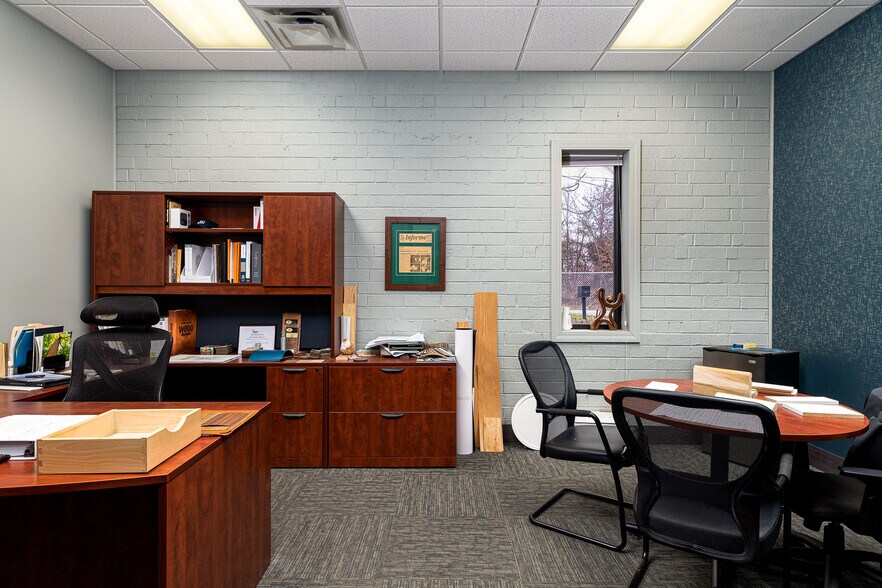 More Photos Of 1330 Potts Ave, High Point Warehouse For Sale