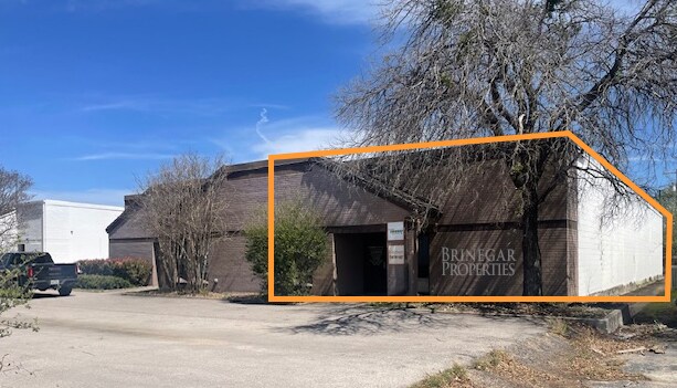 Primary Photo Of 2009 Lamar Dr, Round Rock Warehouse For Lease
