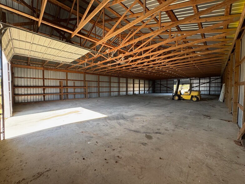 More Photos Of 3436 W 60th St N, Porter Distribution For Sale