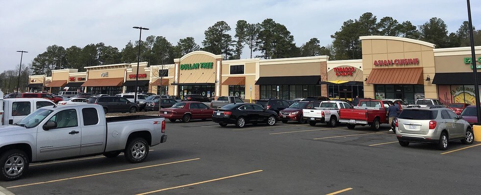 More Photos Of 2800 Gillespie St, Fayetteville General Retail For Sale