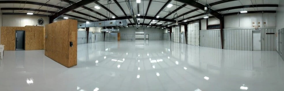 More Photos Of 197 Pit Rd, Mooresville Warehouse For Sale