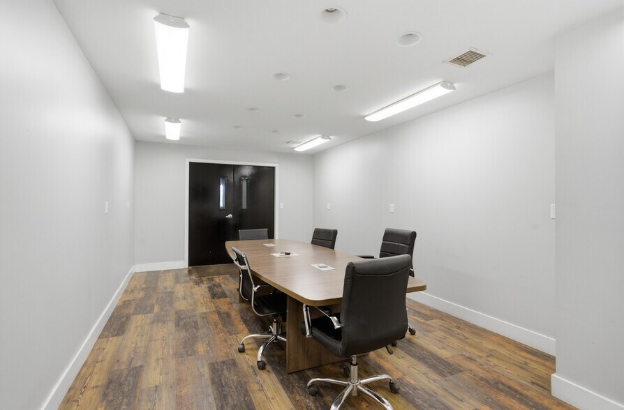 More Photos Of 810 Shiloh Rd, Piedmont Warehouse For Sale