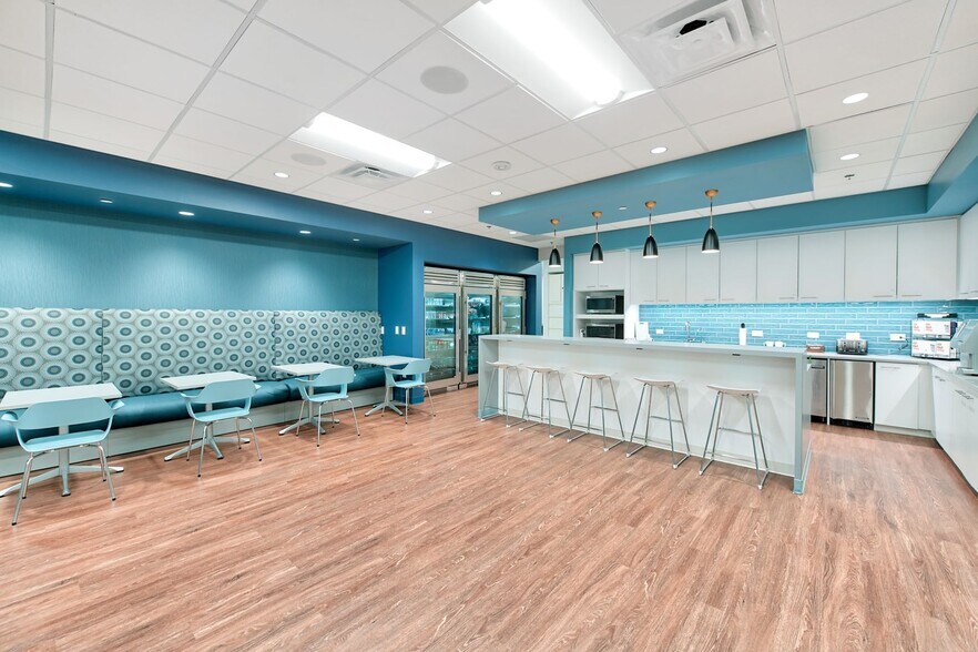 More Photos Of 8529 Six Forks Rd, Raleigh Office For Lease