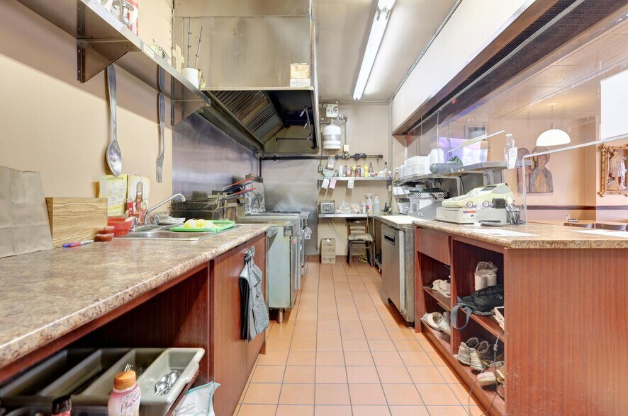 More Photos Of 448 Browns Line, Toronto Restaurant For Sale