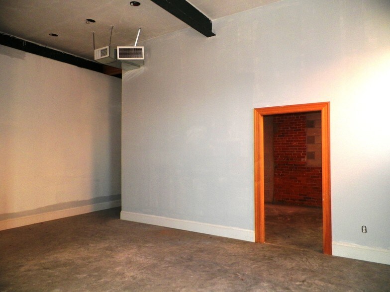 More Photos Of 301 Harris Ave, Providence Storefront For Sale