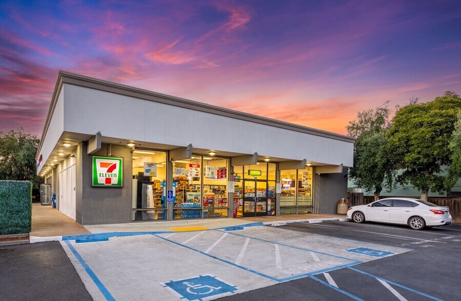 More Photos Of 615-621 Old San Francisco Rd, Sunnyvale Storefront For Sale