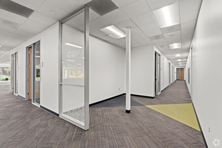 More Photos Of 2580 Junction Ave, San Jose Research And Development For Lease