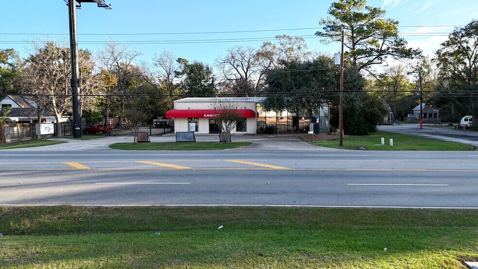 More Photos Of 18002 Kuykendahl Rd, Spring Showroom For Sale