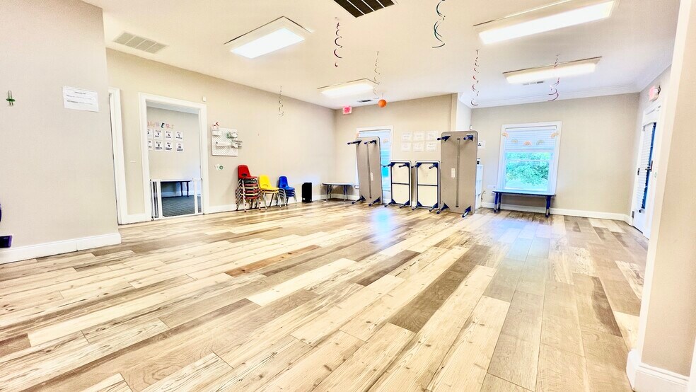 More Photos Of 4080 McGinnis Ferry Rd, Alpharetta Office For Sale