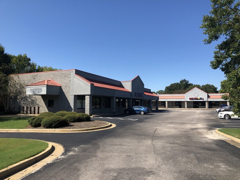 Primary Photo Of 5009 Summerville Rd, Phenix City General Retail For Lease