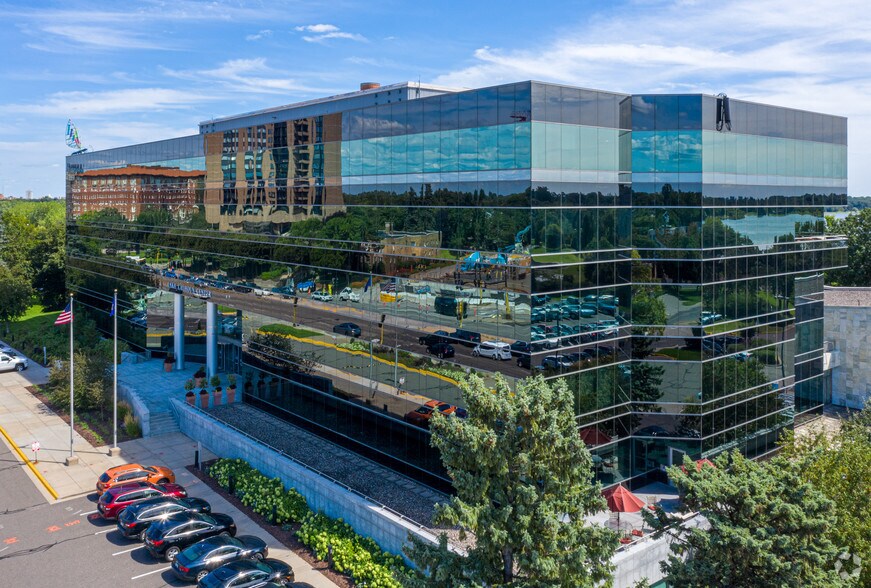 More Photos Of 3033 Excelsior Blvd, Minneapolis Medical For Lease