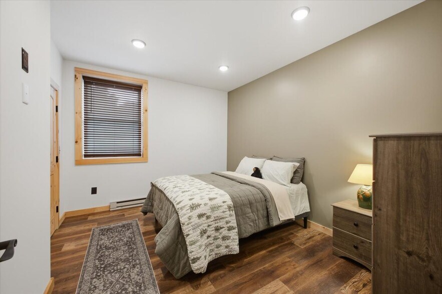 More Photos Of 6275 State Highway 30, Indian Lake Flex For Sale
