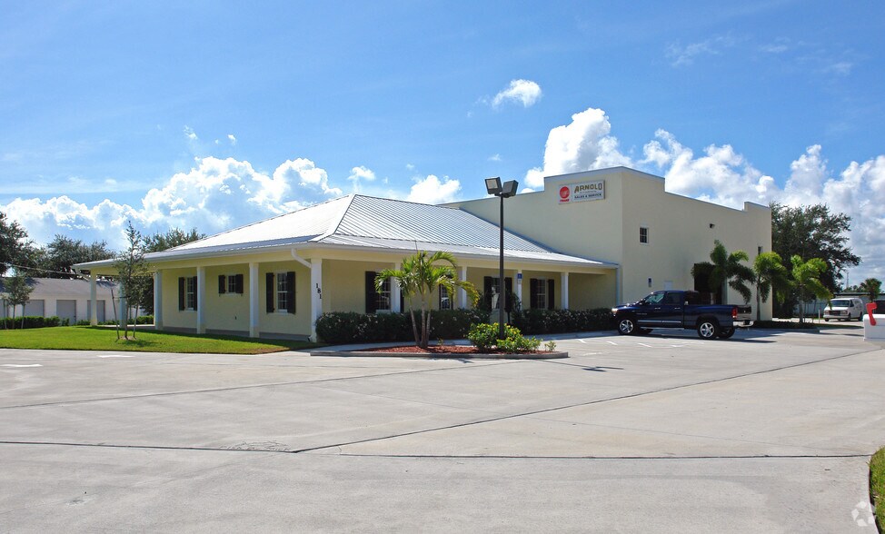 More Photos Of 181 Sebastian Blvd, Sebastian Light Manufacturing For Sale