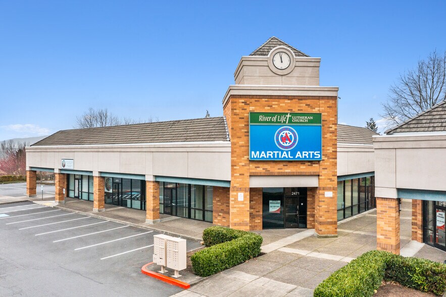 More Photos Of 2483-2501 SW Cherry Park Rd, Troutdale General Retail For Sale