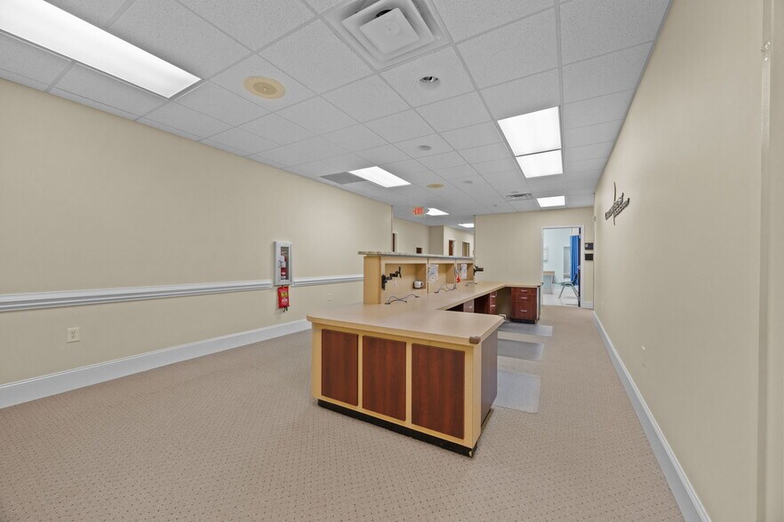 More Photos Of 2223 Hemby Ln, Greenville Medical For Sale