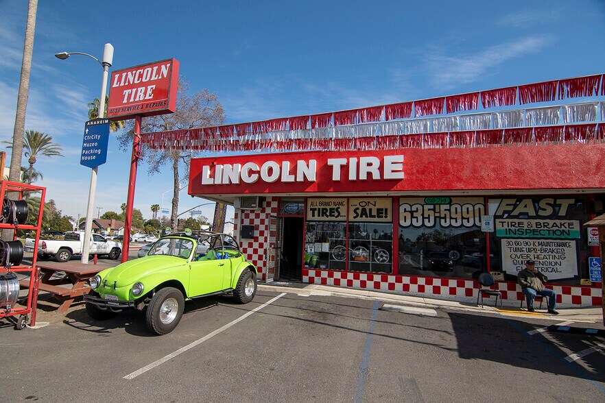 More Photos Of 808 W Lincoln Ave, Anaheim Auto Repair For Sale