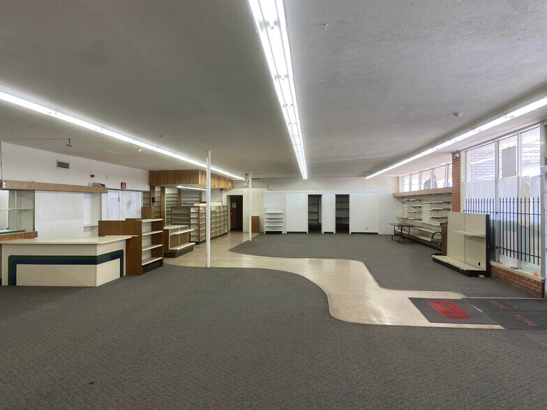 More Photos Of 5101 Plains Blvd, Amarillo Storefront For Lease