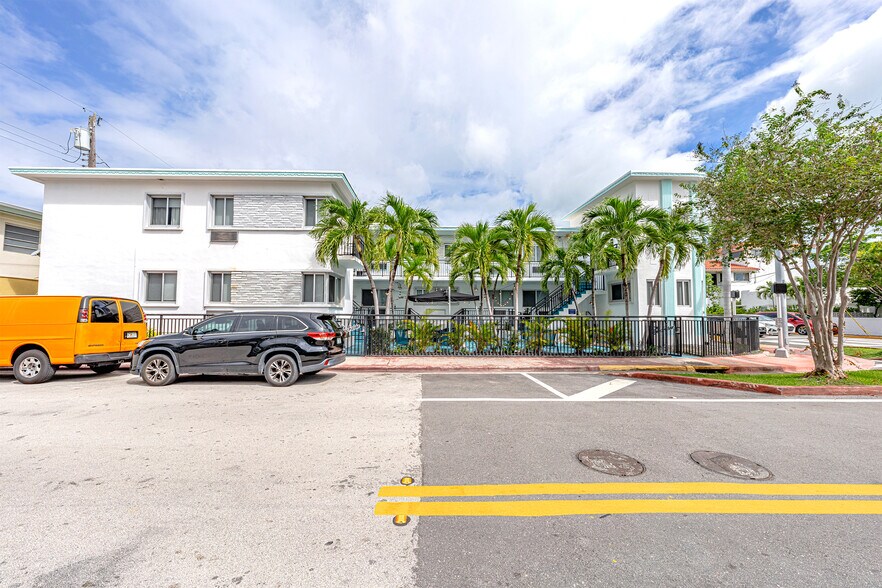 More Photos Of 8100 Harding Ave, Miami Beach Apartments For Sale