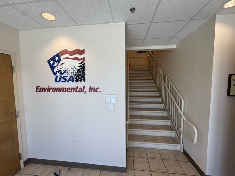 More Photos Of 720 N Brooker Creek Blvd, Oldsmar Flex For Sale