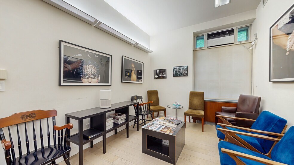More Photos Of 907 Fifth Ave, New York Multifamily For Sale