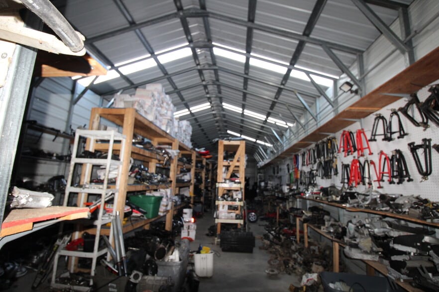 More Photos Of 585 S Main St, Central Square Auto Dealership For Sale