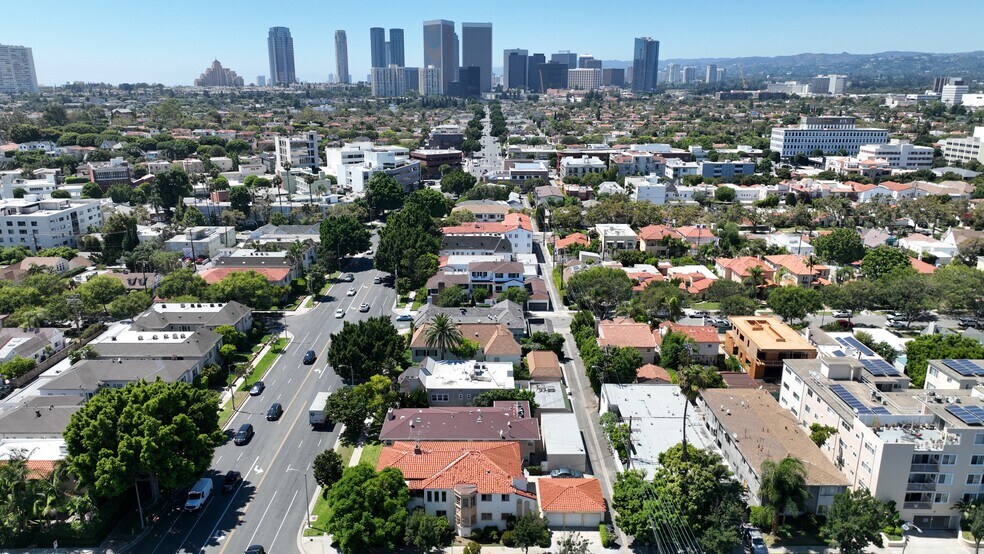 More Photos Of 369 S Elm Dr, Beverly Hills Multifamily For Sale