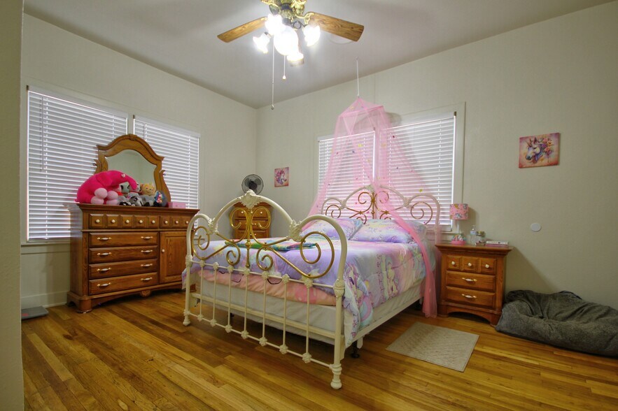 More Photos Of 1504 RR 261, Buchanan Dam Trailer Camper Park For Sale