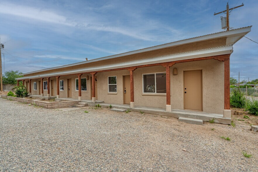 More Photos Of 720-724 School St, Espanola Apartments For Sale