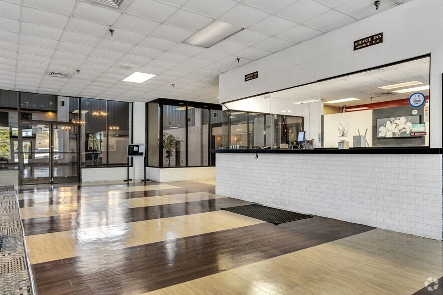 More Photos Of 343 W NC-561, Ahoskie Hotel For Sale