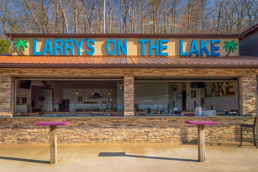 More Photos Of 364 Galley Rd, Camdenton Restaurant For Sale