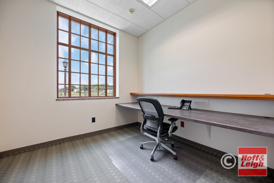 More Photos Of 1800 Triplett Blvd, Akron Restaurant For Sale
