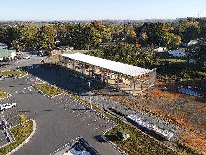 More Photos Of 110 Whitewood Blvd, Johnson City General Retail For Lease