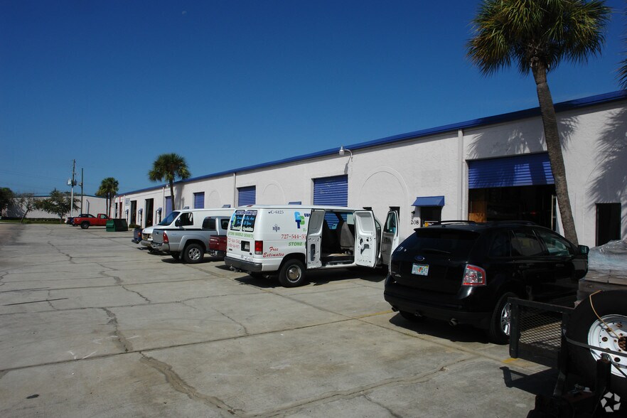 More Photos Of 12001 49th St, Clearwater Warehouse For Lease