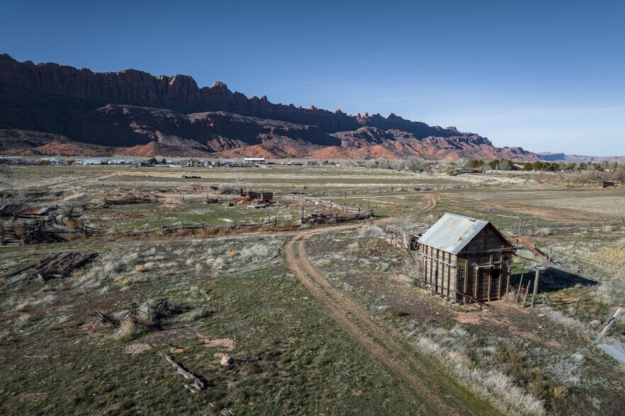 More Photos Of 35 Acres West Coronado, Moab Land For Sale
