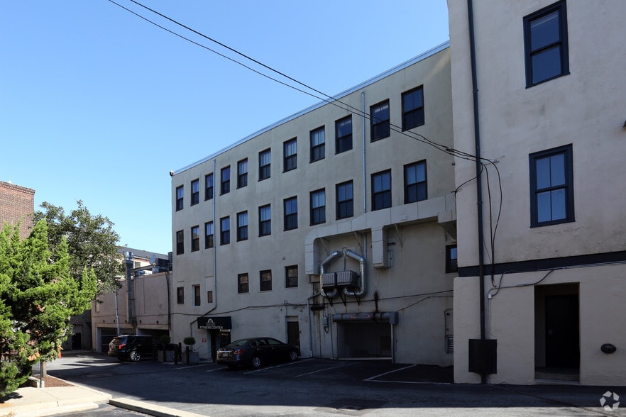 More Photos Of 4312 Main St, Philadelphia Apartments For Lease
