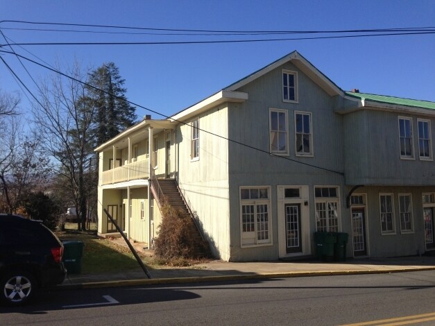 More Photos Of 2 S Court St, Luray Hospitality For Sale