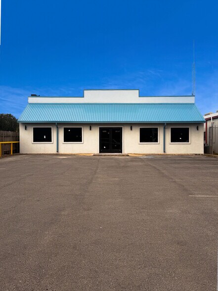 Primary Photo Of 3619 N 10th St, McAllen General Retail For Lease