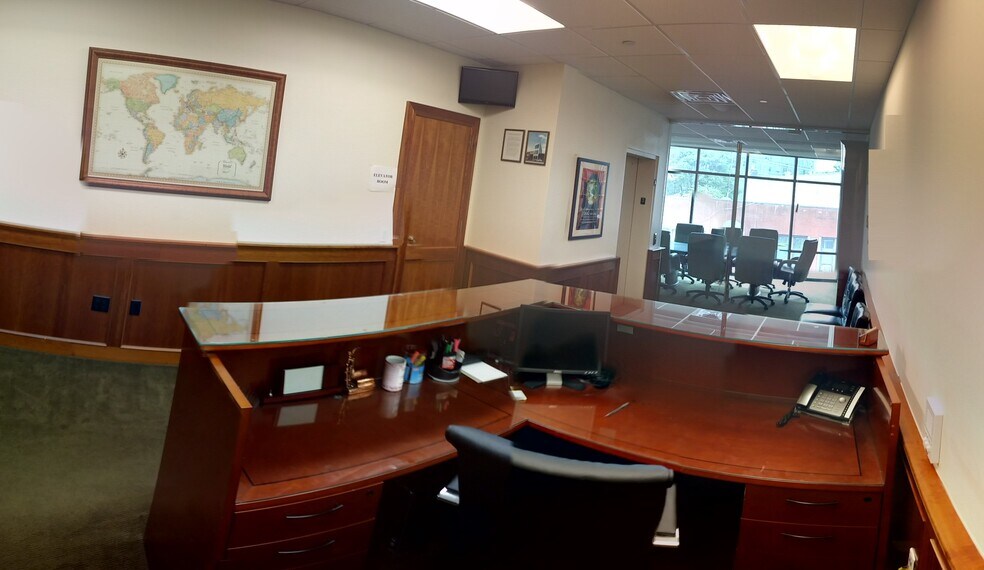 More Photos Of 1629 Sheepshead Bay Rd, Brooklyn Office For Lease