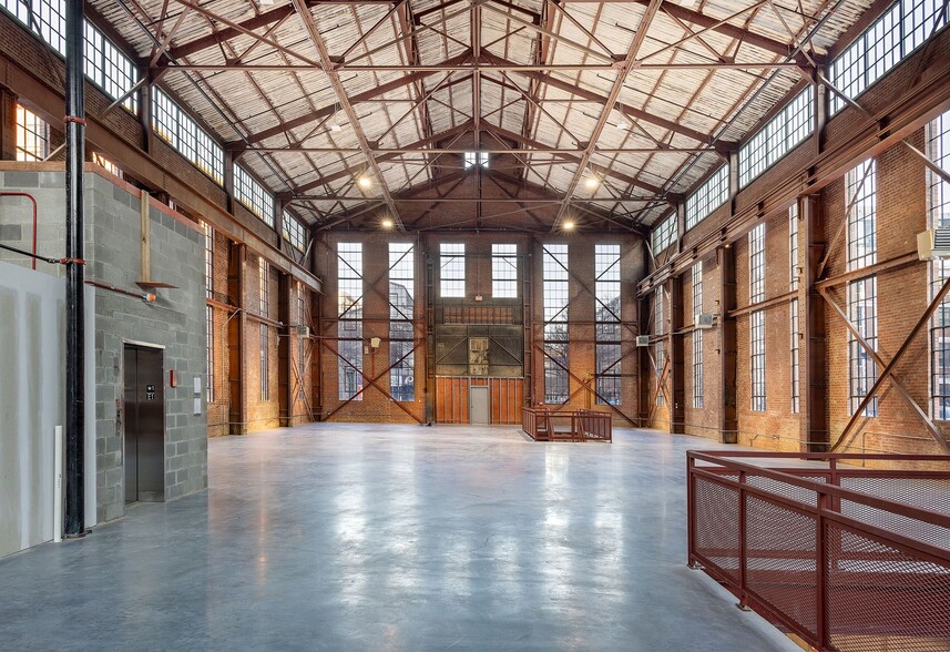 More Photos Of 200 Tingey St SE, Washington Freestanding For Lease