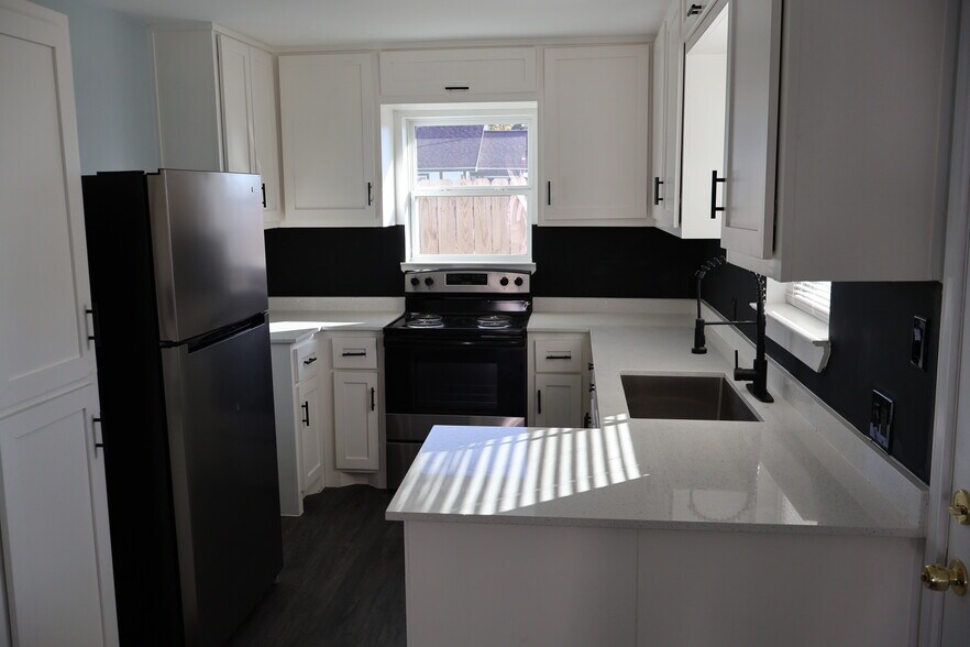 More Photos Of 4116 Linn Street St, Houston Multifamily For Sale