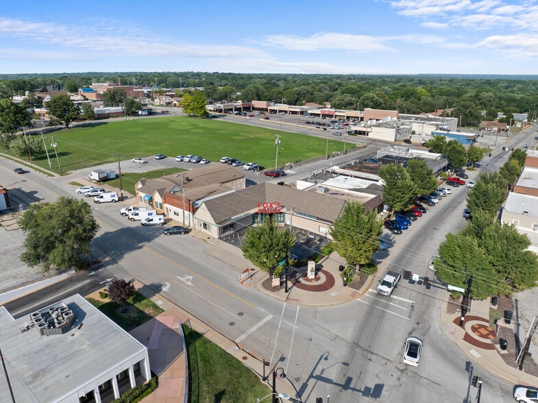 More Photos Of 10004 E 63rd St, Raytown General Retail For Sale