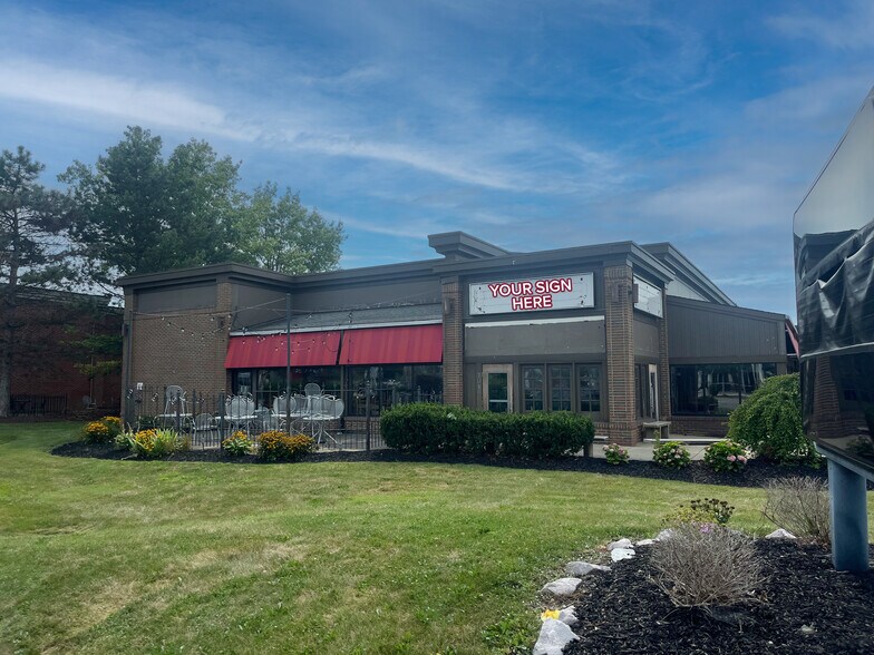 More Photos Of 7814 Reynolds Rd, Mentor Restaurant For Lease