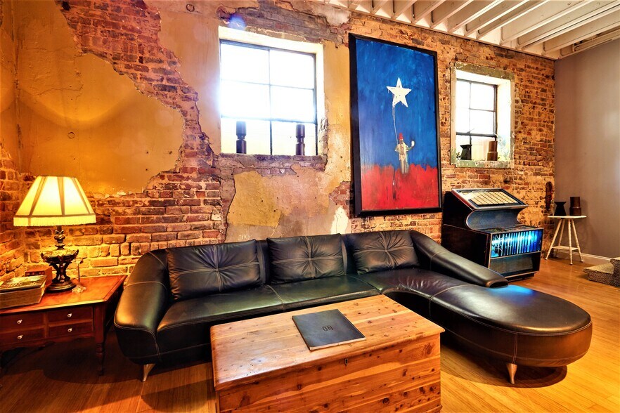 More Photos Of 51 Elliott St SW, Atlanta Storefront Retail Residential For Sale